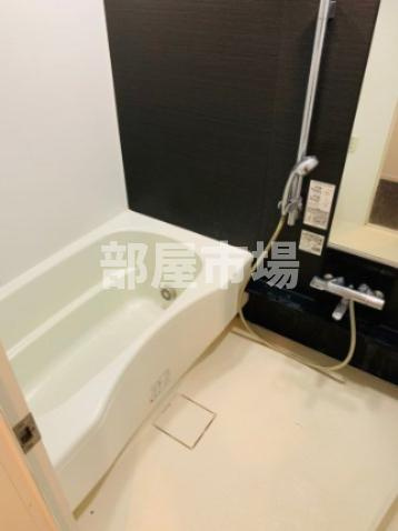 PREMIUM CUBE菊川の浴室