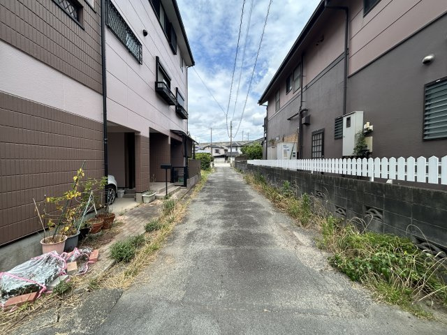 津福今町土地の前面道路含む現地写真