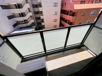 【バルコニー】 | クレヴィスタ阪東橋 | ６階のバルコニーとなります（同一仕様）