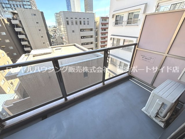 【バルコニー】