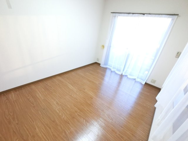【寝室】