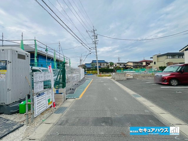 【同施工物件ご案内可能】日進市岩崎町梅ノ木　全3棟の前面道路含む現地写真|事前予約にて現地ご見学いただけます！お気軽にお問い合わせください♪
■株式会社　セキュアハウス■
住宅ローンに強く、知識、経験豊富なスタッフ在籍
お客様に寄り添い、ご成約後もサポート致します。　　　　