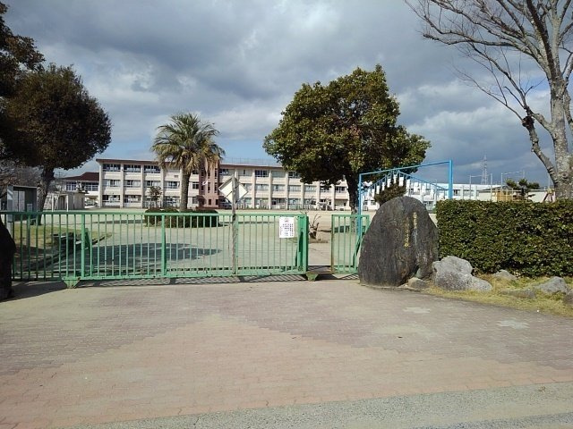 ソーレ１号館の周辺|久留米市立　善導寺小学校まで10m