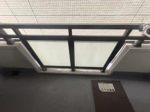 パレス江坂のバルコニー
