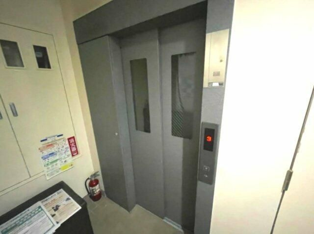 小石川アベニューのロビー|エレベーター