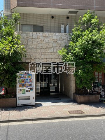 プレール・ドゥーク秋葉原のエントランス
