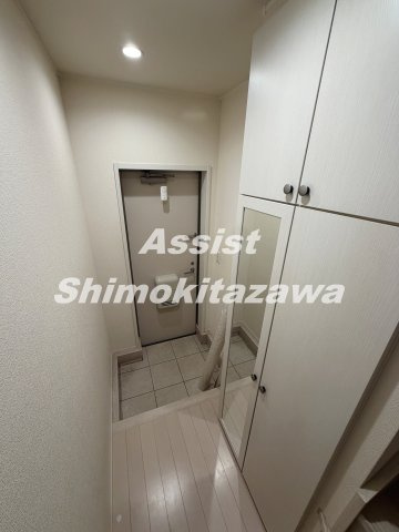 シェーナ赤堤の玄関