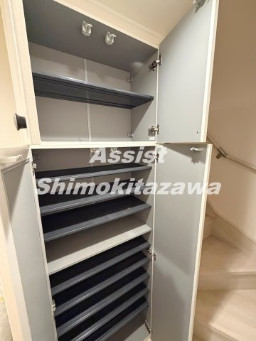 シェーナ赤堤の収納