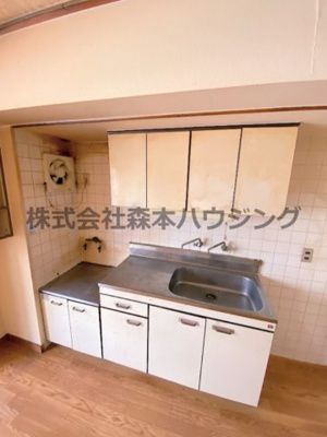 【キッチン】 | 　栄良ビル | キッチンでお料理をお楽しみください