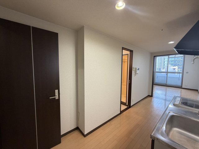 【居間・リビング】CLAIR TOWER 