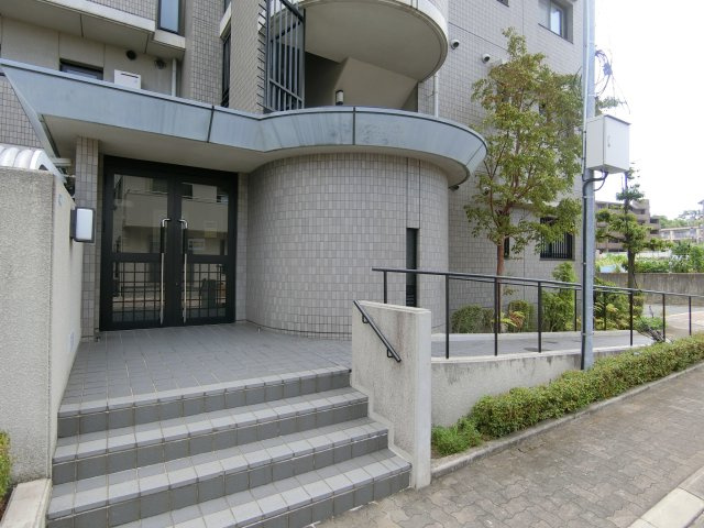 【エントランス】 | アムールツジタ