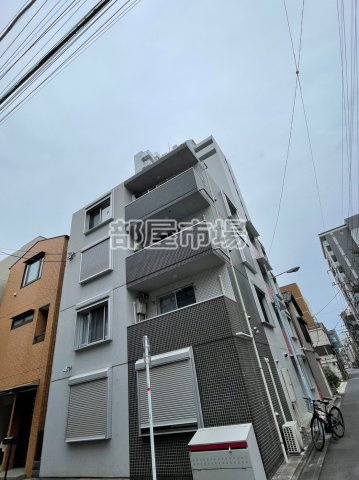 カルフール浅草の外観