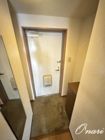 ルミエール八尾Ⅱの玄関