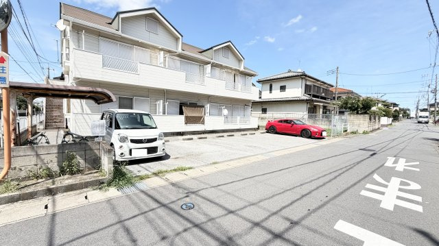 メゾン古川の駐車場