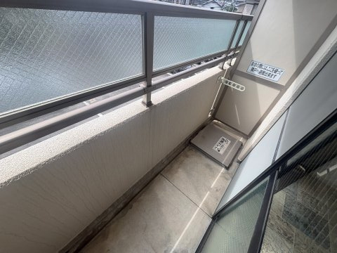 パインコート江坂Ⅱのバルコニー