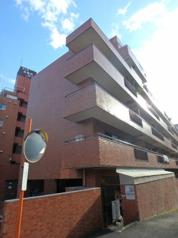 シャンボール小石川の外観
