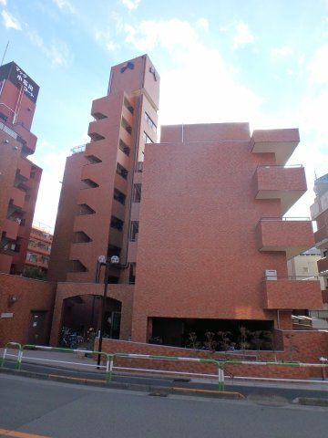 シャンボール小石川の外観