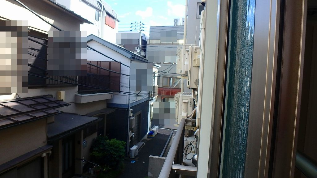 DRホームズ本郷のバルコニー