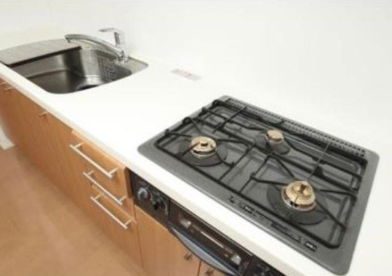 弊社は全物件が仲介手数料半月分+税でご紹介可能です。