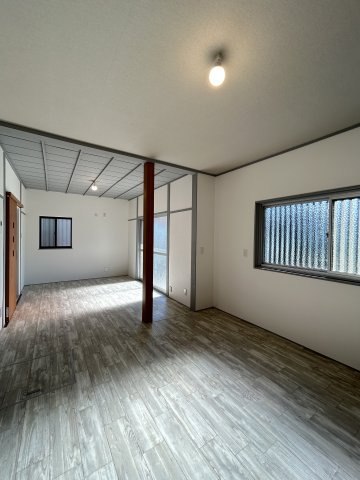【居間・リビング】 | 堺市西区諏訪森町東2丁176-6戸建