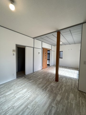 【居間・リビング】 | 堺市西区諏訪森町東2丁176-6戸建