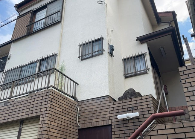 【外観】 | 土地の面積＝住宅面積ではありません。建ぺい率の問題などで、土地のある場所によって住宅を建てられる面積は限られています。高さもしかり、「土地」という言葉の中には、建築条件も含まれると考えておきましょう。