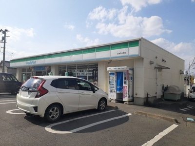【周辺】 | クレアトゥール | ファミリーマート石巻西山町店まで21m