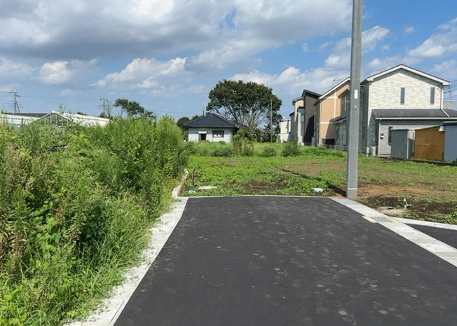 【外観】 | 物件の詳細については、現地を見てわかること以外に、役所や法務局などで調べないとわからないことがあります。そのため、現地に行く場合は、もしこの物件を買ったらどのような生活ができるかをイメージしましょう。