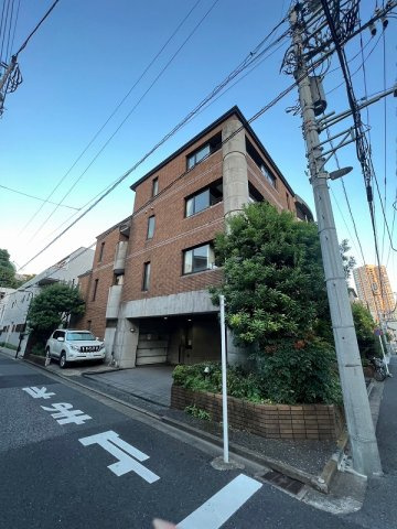 クラルテ文京弥生の外観