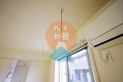 【設備】 | アミティエA棟 | ネット無料。室内物干し付きです　※参考写真です