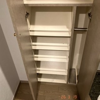 ジェイパーク青葉台弐番館の収納|靴入