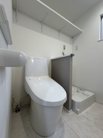 maison SANGUBASHI Ⅰのトイレ