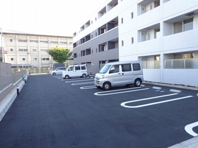 【駐車場】 | ルミナス　ハート