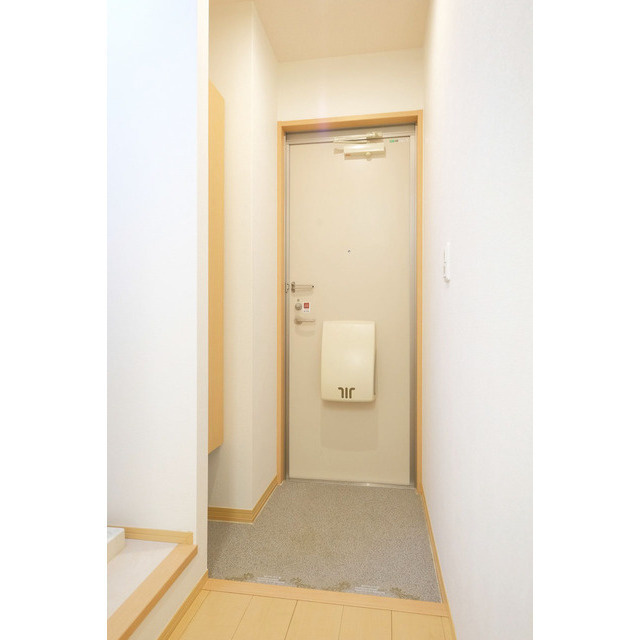 クレール北白川の玄関