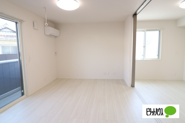 D-ROOM三河町の居間・リビング