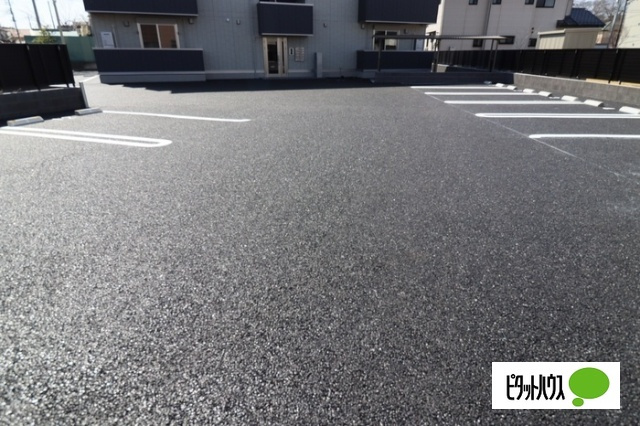 D-ROOM三河町のエントランス
