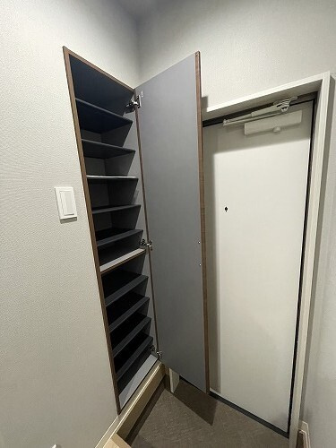 Ｅｓｈａｌｏｔの玄関