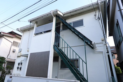 閑静な住宅街にございます♪