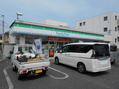 ファミリーマート春日町一丁目店まで270ｍ