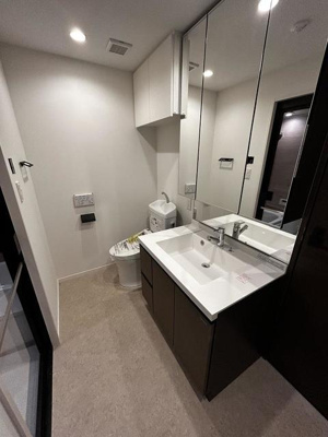 【洗面所】 | ＳＴＡＮＤＺ柿の木坂 | ※写真は同タイプ住戸です。