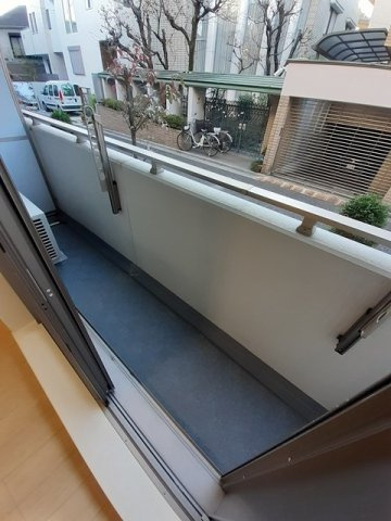 ウイステリア関口のバルコニー