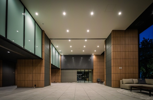 ロイヤルパークス赤羽ノースのエントランス