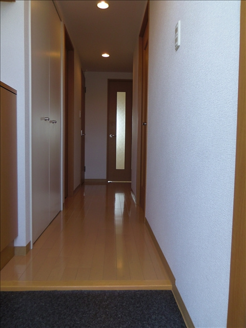 ホワイト ドエル 道徳の玄関