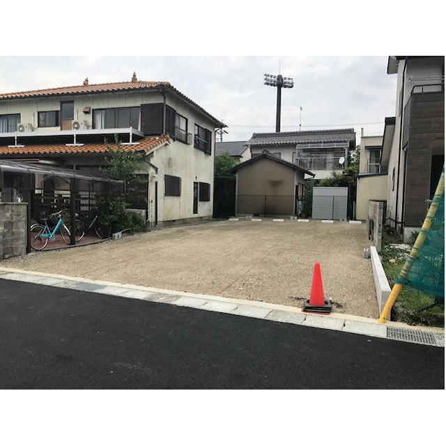 養老町2丁目小澤駐車場