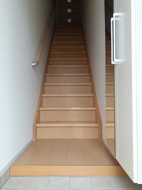 ボン・ヴォヤージュの玄関