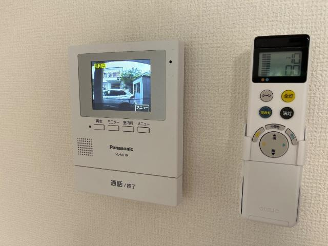 ボザール峯の内装|カメラ付インターホン