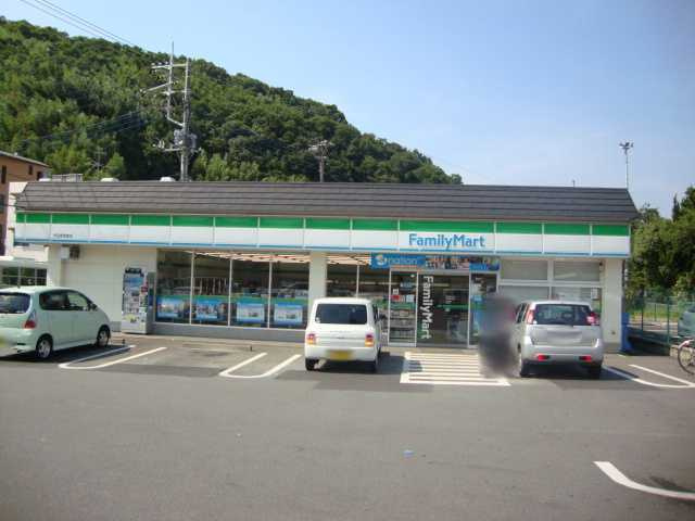 サンライズの周辺|その他「ファミリマートまで520m」