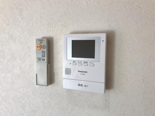 ワンロード・加茂川の内装|カメラ付インターホン