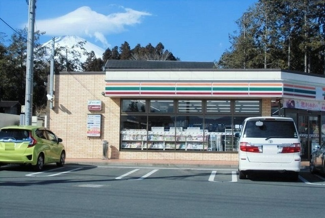 ロワイヤル　フジガーデンＢの周辺|その他「セブン-イレブン 御殿場板妻店まで650m」