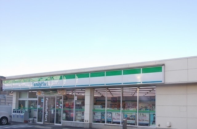 フィオーレＹＳの周辺|その他「ファミリーマート三島梅名店まで500m」